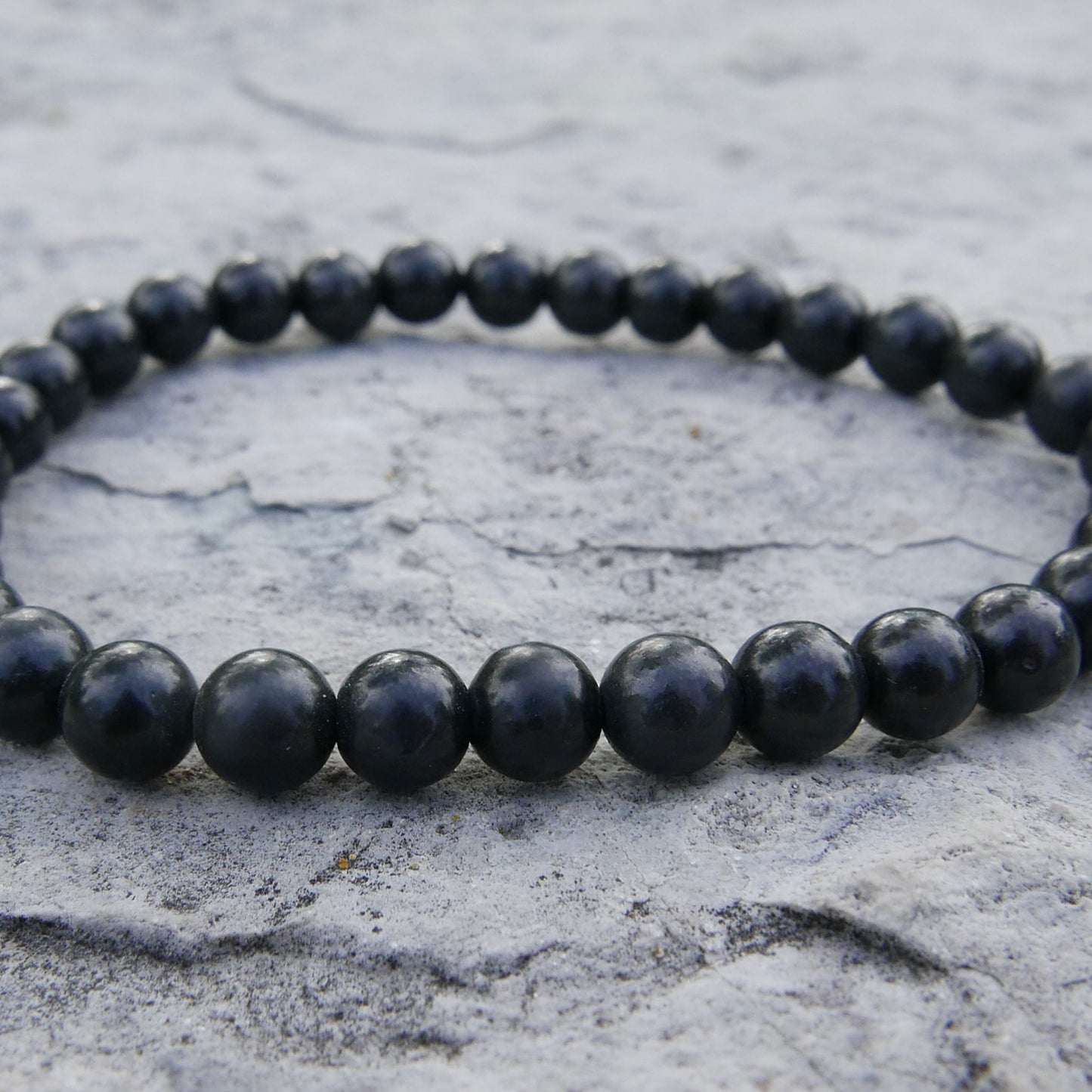 Shungite bracelet (8mm) | Snow Heart Crystals - Online Crystal Shop Canada
