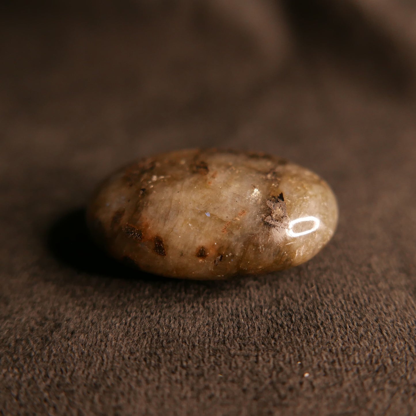 Labradorite Palm Stone | Snow Heart Crystals