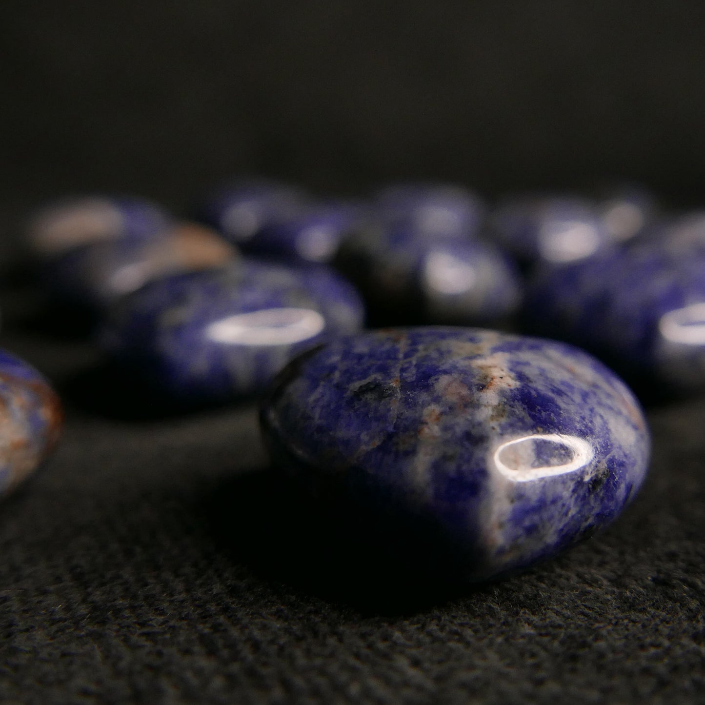 Sodalite Small Heart | Snow Heart Crystals
