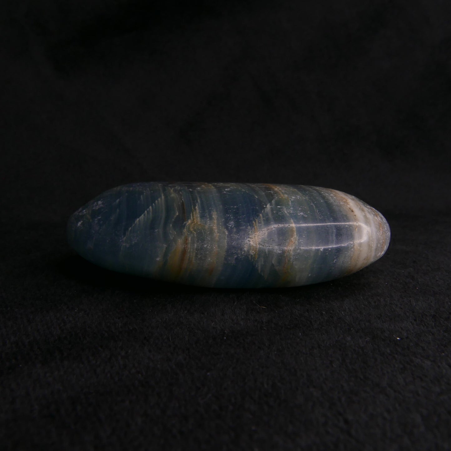 Blue Onyx Palm Stone