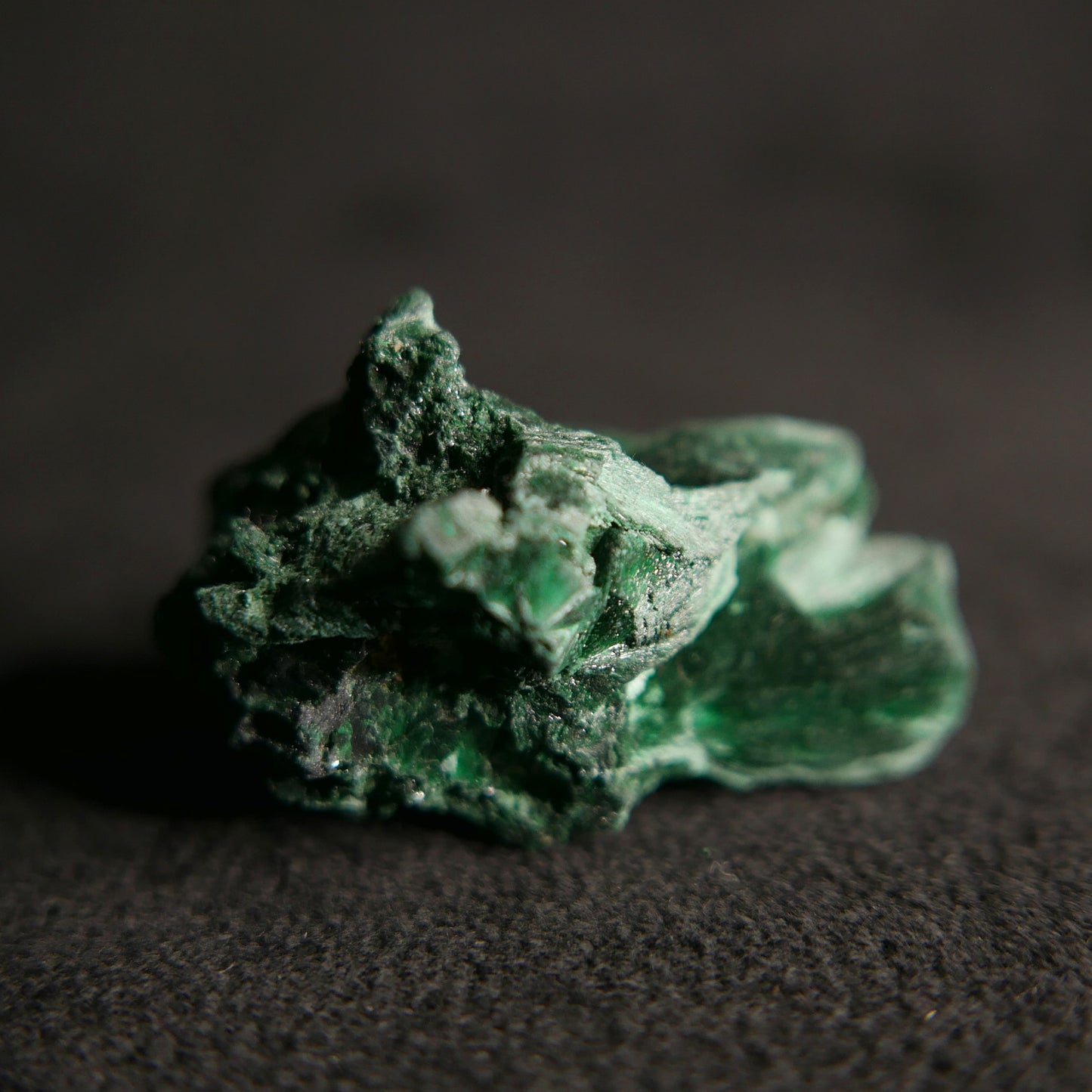 Raw Velvety Malachite